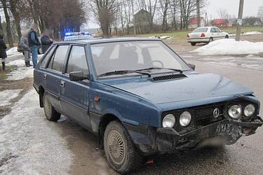 7 uszkodzonych samochodów. Kolizje spowodowali pijani kierowcy