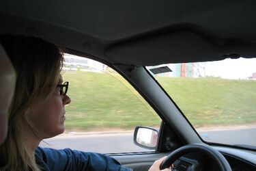 Mam inne zdanie. Baba za kierownicą [FELIETON]