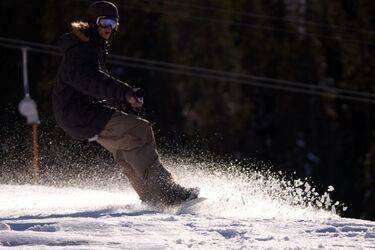 Niedziela w Snowparku. Pomysł na aktywny wypoczynek zimą