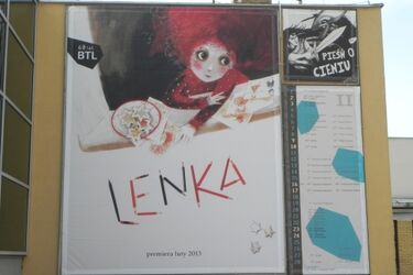 Kultura na weekend. Poznaj "Wariatkę z Chaillot", posłuchaj Much i odwiedź Ratusz