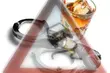 Mężczyzna prowadził auto pod wpływem alkoholu, nie posiadając prawa jazdy. Spowodował kolizję i uciekł