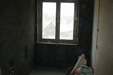 Zamiast remontować domy, okradał je. Teraz trafi do więzienia