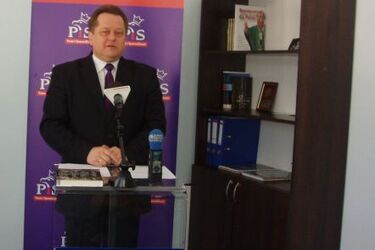 Poseł chce zmian w nauczaniu historii