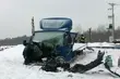 Zderzenie auta dostawczego z szynobusem