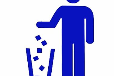 Firmy odbierające odpady mają jednostronnie wypowiadać umowy