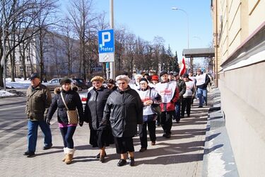 Związkowcy tracą cierpliwość. Kolejna demonstracja pod urzędem