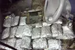 Rekordowy przemyt. 5,5 kg marihuany w podłodze fiata