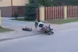 Pościg za motocyklistą. Ranny pasażer jednośladu