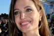 Angelina Jolie poddała się amputacji piersi