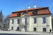 Sesja zdjęciowa w pałacu? Wystarczy niebanalna kreacja
