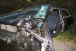 Zderzenie golfa z renault. Dwie osoby trafiły do szpitala