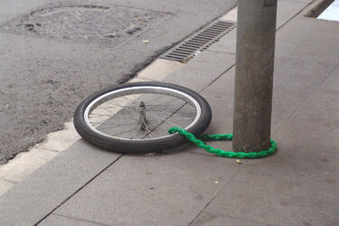 Policja szuka osób, którym skradziono rowery