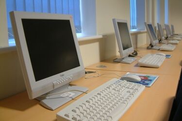 Programowanie systemów cyfrowych. Bezpłatne szkolenia na PB