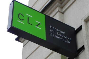 Tolerancja jest ok. Projekt promujący pozytywne postawy
