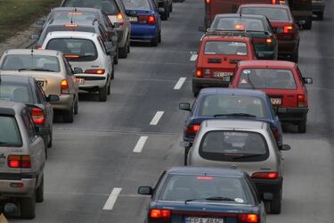 Korki uliczne. W Białymstoku duży ruch samochodowy