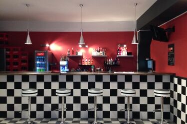 Laserowy labirynt i klimat lat 50. Powstał nowy klub Lastag