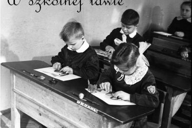 Kiedyś drewniane piórniki, dziś nowoczesne tablety. Jak zmieniła się szkoła?