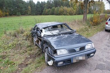 Zderzenie poloneza z tirem. 21-latek trafił do szpitala