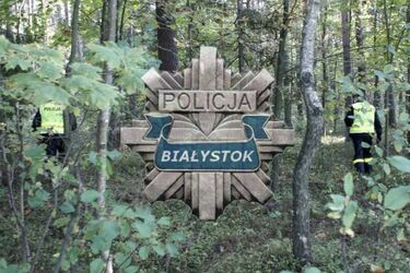 Wpadł w bagno, szukało go kilkadziesiąt osób