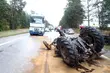 Ciągnik zderzył się z ciężarówką. Kierowca trafił do szpitala