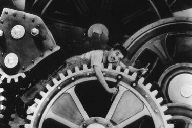 Ostatnie nieme arcydzieło Chaplina z muzyką na żywo [WIDEO]