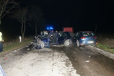 Karambol na drodze. Cztery osoby trafiły do szpitala