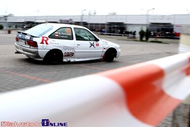 Podlascy kierowcy zmagali się na trasie 22. Rajdu Niepodległości [ZDJĘCIA]