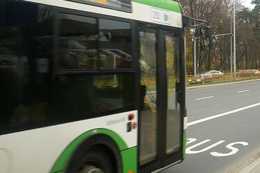 Pijana 12-latka w miejskim autobusie