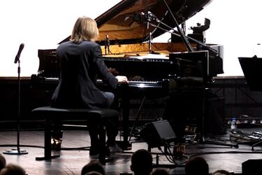 "Polska" w Operze. Możdżer odebrał Platynową Płytę w Białymstoku [ZDJĘCIA]