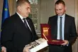 Witryny białostockich sklepów były biało-czerwone