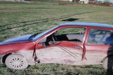 Bez prawa jazdy spowodował wypadek. 17-latek trafił do szpitala