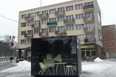 Żółty pokój w samym centrum miasta