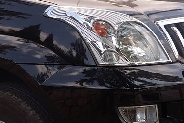 Toyota potrąciła pieszego. Mężczyzna w ciężkim stanie trafił do szpitala