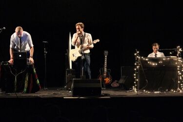 Premiera singla w Trójce, a wkrótce płyta. Zerova spotyka Gombrowicza