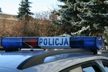 Dorosły mężczyzna podawał się za 16-latka. Pedofil wykorzystał dziewczynkę