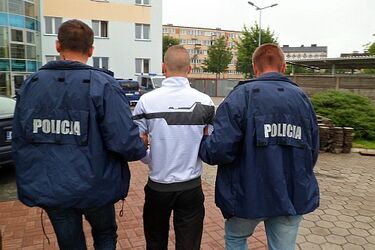 Zadzwonił z informacją o bombie, bo bał się klasówki. 13-latek zatrzymany