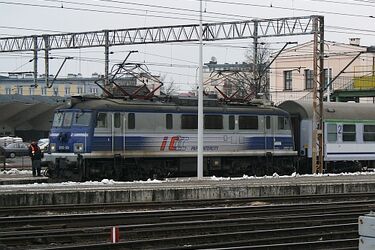 Nie tylko Intercity tnie połączenia do Warszawy. Robią to też Przewozy Regionalne