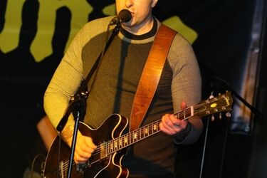 Biały miś dla dziewczyny. Koncert, który porwał do tańca [ZDJĘCIA]