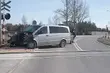Wypadek na przejeździe kolejowym. Kierowca zignorował znak STOP