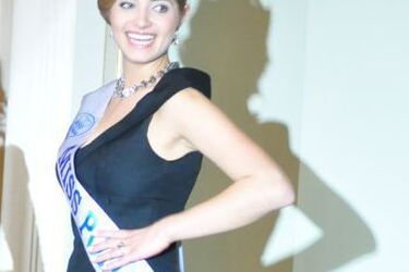 Rozalia Mancewicz na spacerze. Miss Polonia będzie pozowała do zdjęć