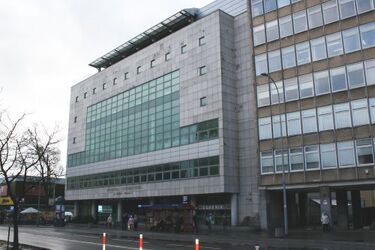 Biblioteka Uniwersytecka idzie pod młotek