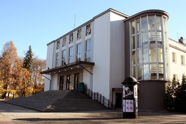 Bezpłatne zwiedzanie teatrów, spacer po Operze i gra miejska