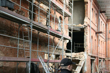 Śmierć robotnika w galerii Alfa. Prokuratura apeluje ws. katastrofy budowlanej