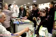 Tłumy osób na Targach Książki. Jest moda na czytanie [ZDJĘCIA]