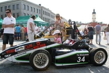 Łaziki, szpital dla pluszaków i zagadki kryminalne. Tak bawiono się na Rynku Kościuszki