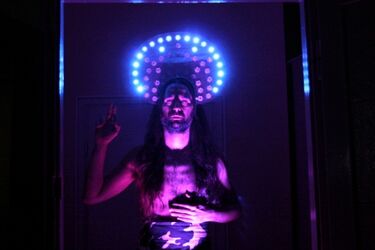 Conchita Wurst w Pałacu Branickich. Wchodzisz na własną odpowiedzialność