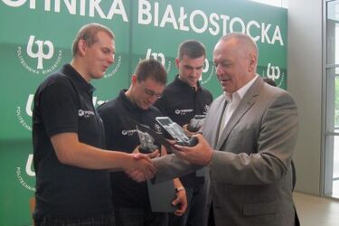 "Jesteśmy z Was dumni!". Konstruktorzy łazika dostali nagrodę