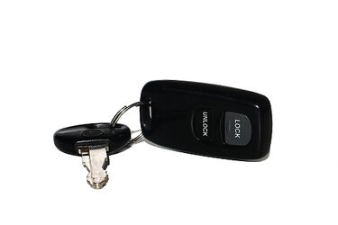 Agresywny pasażer. Pobił taksówkarza i zabrał mu kluczyki od auta