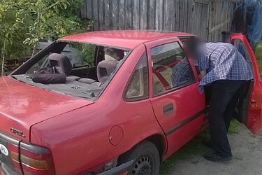 Opel jechał "wężykiem". Pijanego kierowcę zatrzymał policjant po służbie