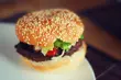 Ile jest burgera w burgerze? Urzędnicy skontrolowali białostockie fast foody